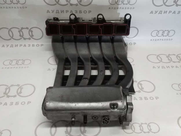 Воздухозаборная труба VAG 03H133185K 03H133185F на Volkswagen Touareg I купить с разборки в Самаре по цене 4 500 ₽