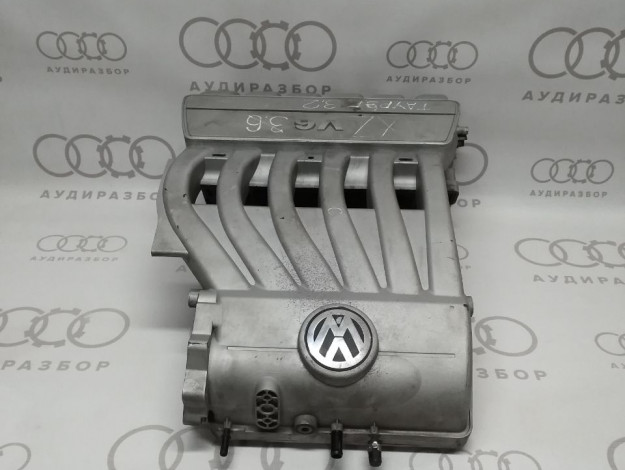 Воздухозаборная труба VAG 03H133185K 03H133185F на Volkswagen Touareg I купить с разборки в Самаре по цене 4 500 ₽