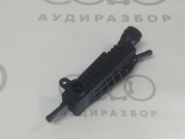 Труба отопителя Патрубок вентиляционный VAG 036121188B на Volkswagen Golf Plus V купить с разборки в Самаре по цене 600 ₽
