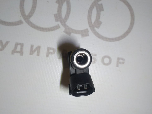Форсунка CGGB BUD VAG 036906031AG на Volkswagen Polo V купить с разборки в Самаре по цене 800 ₽