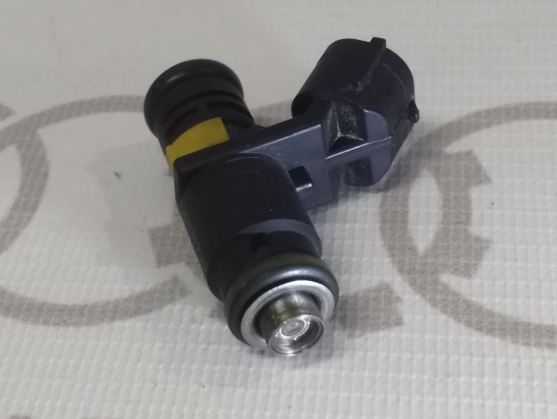 Форсунка CGGB BUD VAG 036906031AG на Volkswagen Polo V купить с разборки в Самаре по цене 800 ₽