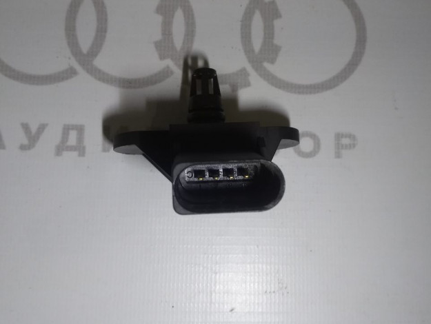 Датчик давления BOSCH 03C906051 0261230095 на Ауди A8 D4 купить с разборки в Самаре по цене 1 200 ₽