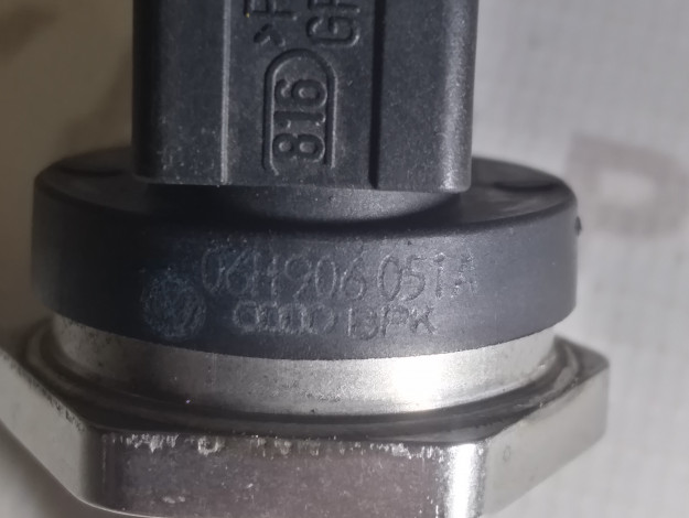 Датчик высокого давления VAG 06H906051A 0261545037 на Ауди A6 C6 купить с разборки в Самаре по цене 800 ₽