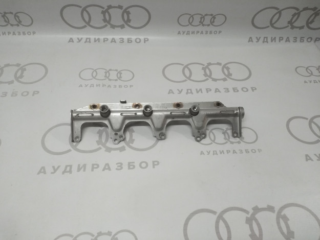 Pаспределитель топлива VAG 06F133317L на Ауди A6 C6 купить с разборки в Самаре по цене 800 ₽