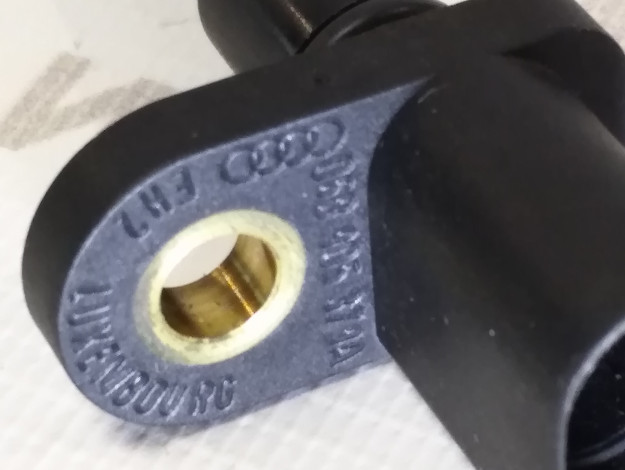 Датчик температуры VAG 06B905379A на Ауди A6 C6 купить с разборки в Самаре по цене 700 ₽