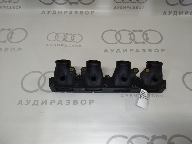 Кронштейн форсунки VAG 06B133216G на Ауди A6 C6 купить с разборки в Самаре по цене 750 ₽