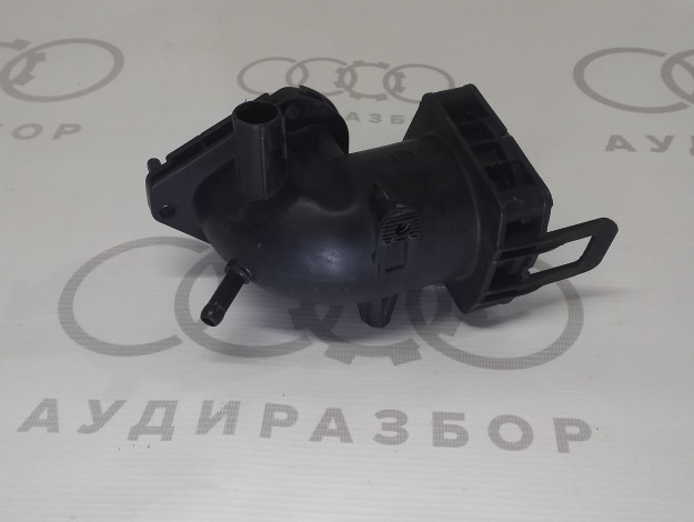 Впускной коллектор VAG 03C129721B на Volkswagen Golf Plus V купить с разборки в Самаре по цене 600 ₽