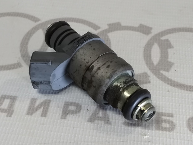 Форсунка VAG 06A906031BT на Ауди A3 8P купить с разборки в Самаре по цене 1 500 ₽