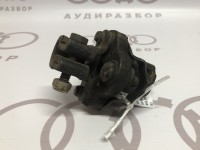 Крестовина рулевого вала нижнего 893419763D на Ауди 80/90 893, 89Q, 8A2, B3