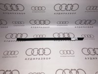 Защитный молдинг задней двери левый 8A0853967A на Ауди 80 B4