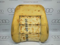 Обивка спинки правая 4B0881776D на Ауди A6 C5