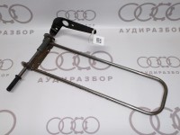 Каркас подлокотника заднего сидения 895885961 на Ауди 80 B4