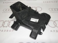 Дефлектор пространства для ног 893819151G на Ауди 80/90 B3, B4