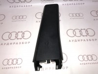 Облицовка стойки правая средняя нижняя 4A0867244 на Ауди 100/A6 C4