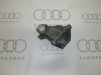 Опора двигателя справа AAH V-2,8 4A0199312C на Ауди 100/A6 C4