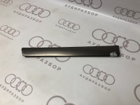 Накладка Обивка  двери спереди слева 4B0867409 на Ауди A6 C5