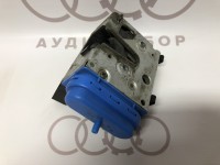 Замок двери слева сзади 4A0839015B на Ауди 100 C4