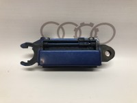 Pучка двери снаружи спереди справа 4A0837206A на Ауди 80/90/100/A4/A6 B3, B4, C4, B5