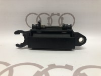 Pучка двери снаружи черная спереди справа VAG 893837206A на Ауди 80/90/100/A4/A6 B3, B4, C4, B5