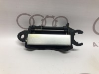 Pучка двери снаружи спереди слева 4A0837205A на Ауди 80/90/100/A4/A6 B3, B4, C4, B5