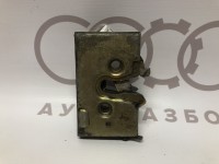 Замок двери слева сзади  443839015E 443839015A на Ауди 100 C3