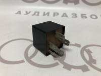 Pеле для контроля включенных фар VAG 443919469 на Ауди 80/90/100 B3, B4, C3