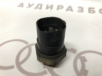 Термовыключатель, двойной 1H0959481B на Ауди A3 8L