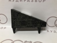 Боковая защитная обивка справа VAG 8L3837848 на Ауди A3 8L