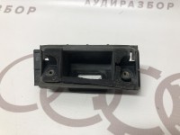 Вставка справа VAG 8D9827632 на Ауди A3/A4 8L, B5