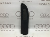 Крышка обшивки багажника справа  VAG 8L0863990 на Ауди A3 8L