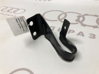 Кронштейн VAG 06A103585 на Ауди A3 8L