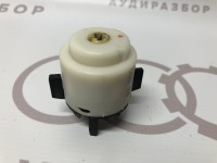 Выключатель зажигания и стартера VAG 4B0905849 на Ауди A3/A4/A6 8L, B5, C5
