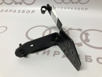 Кронштейн VAG 06A103309D на Ауди A3 8L
