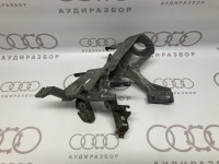 Кронштейн ножн. органа управл. VAG 893721115E 893721115A на Ауди 80/90 B3, B4