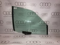 Стекло двери переднее правое 443845022G на Ауди 100 443, 44Q, C3