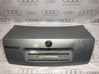 Крышка багажного отсека VAG 3B5827025 3B5827025C на Volkswagen Passat B5