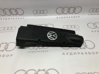 Защитный кожух впускного коллектора  VAG 06B103935A на Volkswagen Passat B5