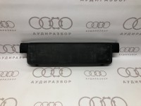 Панель для номерного знака VAG 3B0807719 на Volkswagen Passat B5