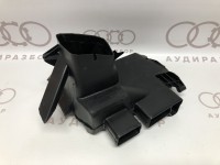 Дефлектор пространства для ног VAG 8D1819151 на Ауди A4 B5