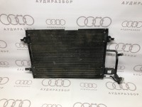 Конденсатор климатической установки VAG 8D0260403C 8D0260401D на Ауди/Volkswagen A4/Passat B5