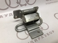 Петля двери VAG 4A0833412A на Ауди 100/A4/A6 C4, B5