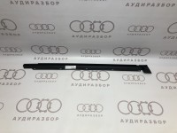 Уплотнитель двери VAG 8D0839477 на Ауди A4 B5