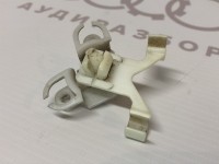 Промежуточный рычаг VAG 8D0839825A на Ауди A4/A6 B5, C5