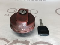 Запорная крышка  VAG 533201551F 191201553 на Ауди 80/90/100/A6 B3, B4, C3, C4