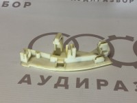 Кронштейн гибкой тяги VAG 893839132 на Ауди 80/90 B3, B4