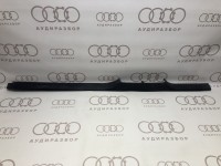 Накладка порога VAG 4B0853906 на Ауди A6 C5