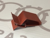 Зажим VAG 4A0857117 на Ауди 100/A6 C4