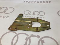 Кронштейн VAG 893907370A на Ауди 80/90 B3, B4