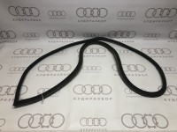 Уплотнитель двери внутри спереди слева справа VAG 8A0831721C на Ауди 80/90 B3, B4