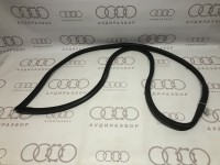 Уплотнитель двери внутри спереди слева справа VAG 8A0831721C на Ауди 80/90 B3, B4